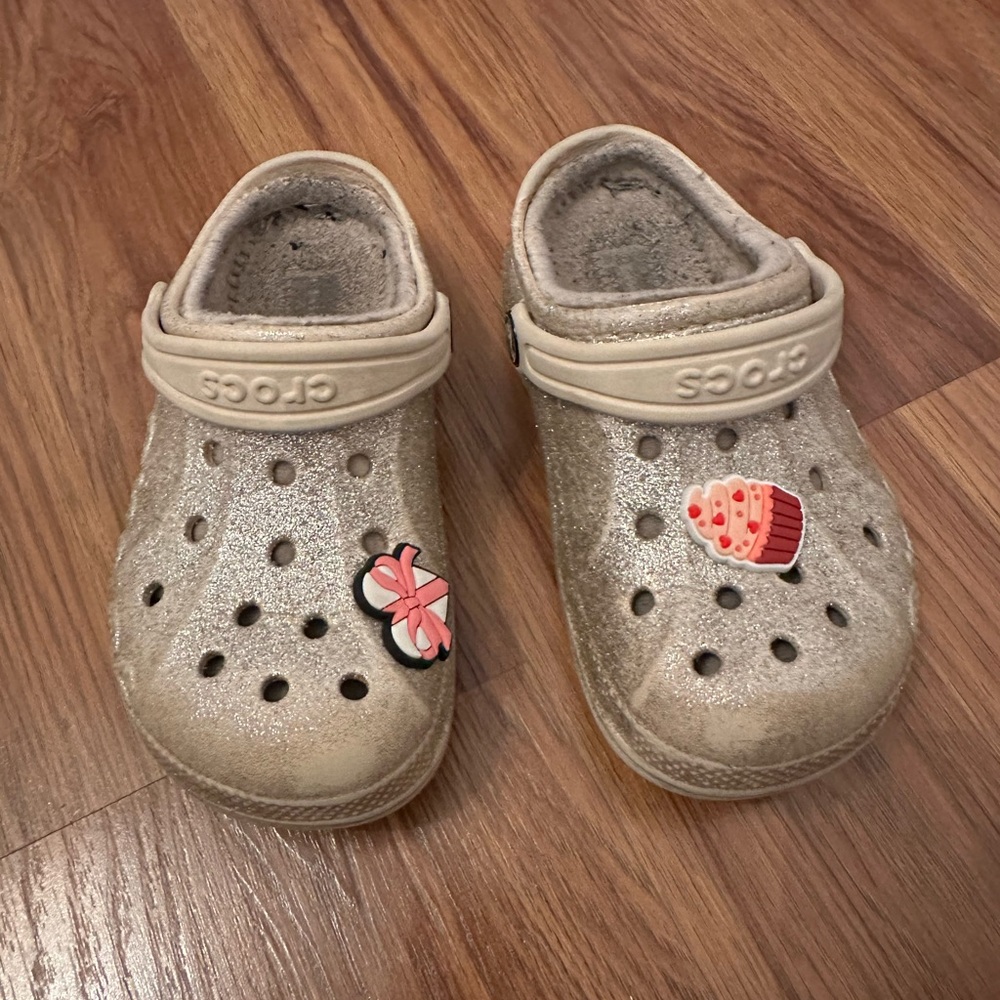 CROCS Kids' Glitter Slippers - Silver